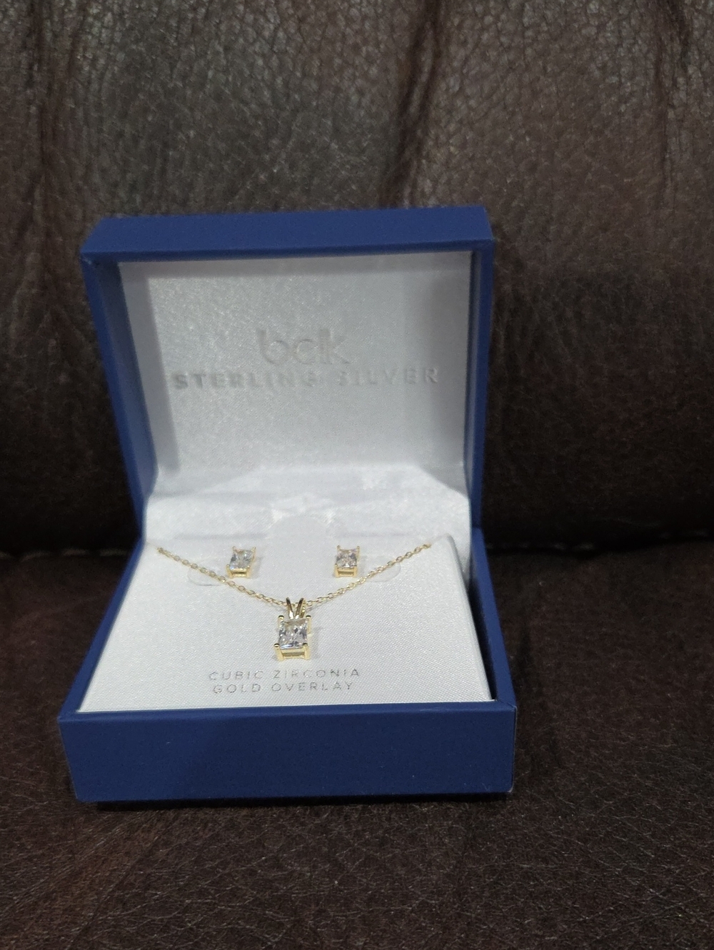 belk Gold Tone Cubic Zirconia Pendant Necklace with Matching Studs NWT